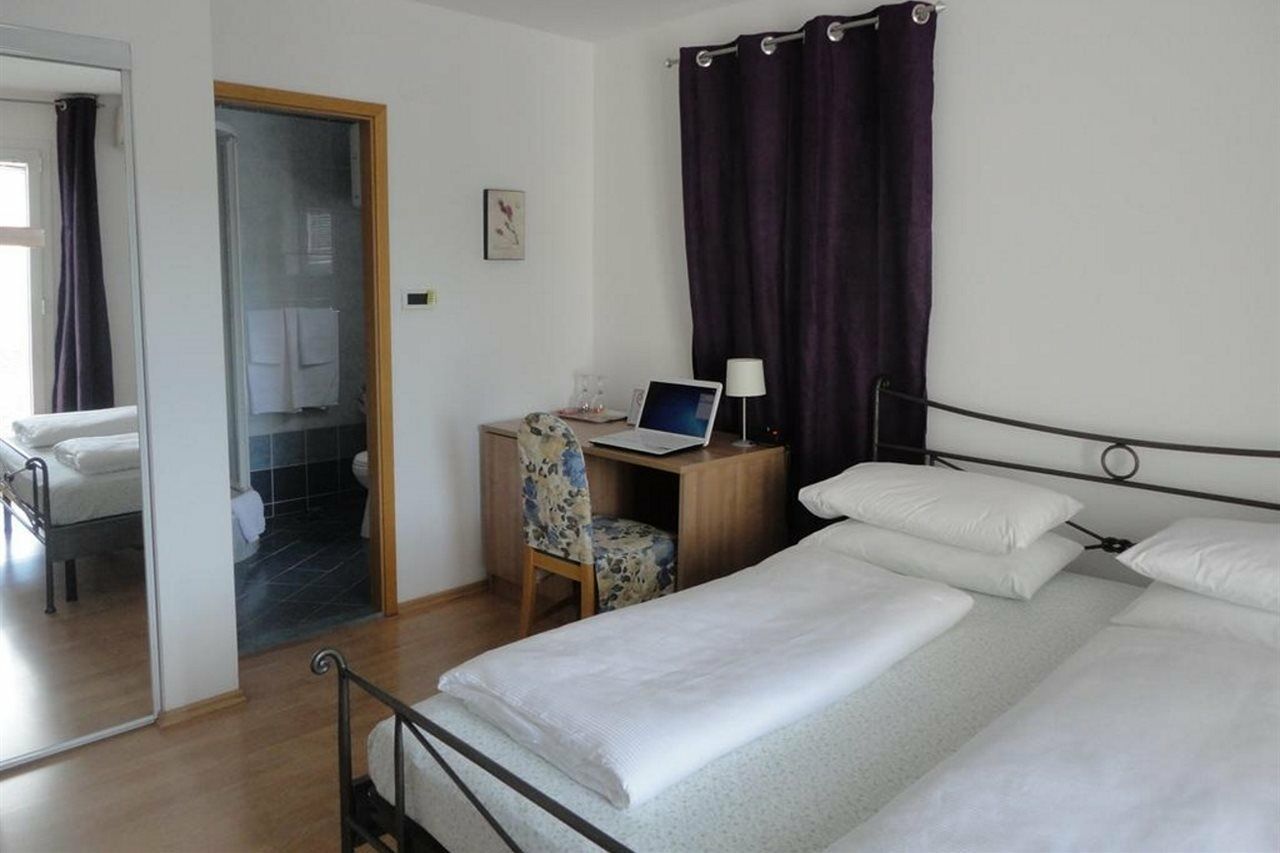 Pink Gasthof 3*